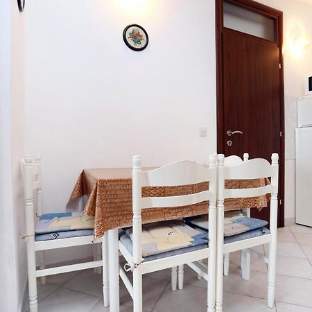 Apartments By The Sea Pisak, Omis - 1014 객실 사진