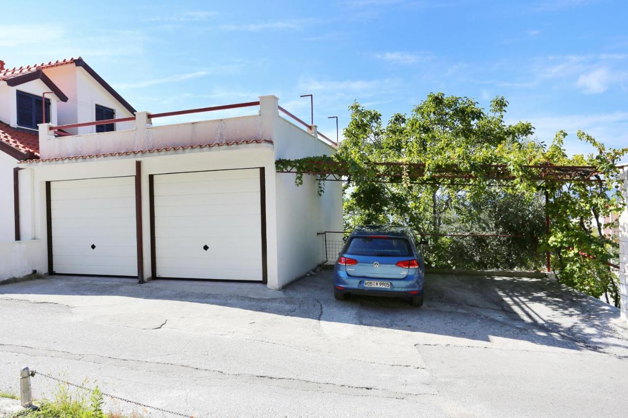 Apartments By The Sea Pisak, Omis - 1014 외부 사진