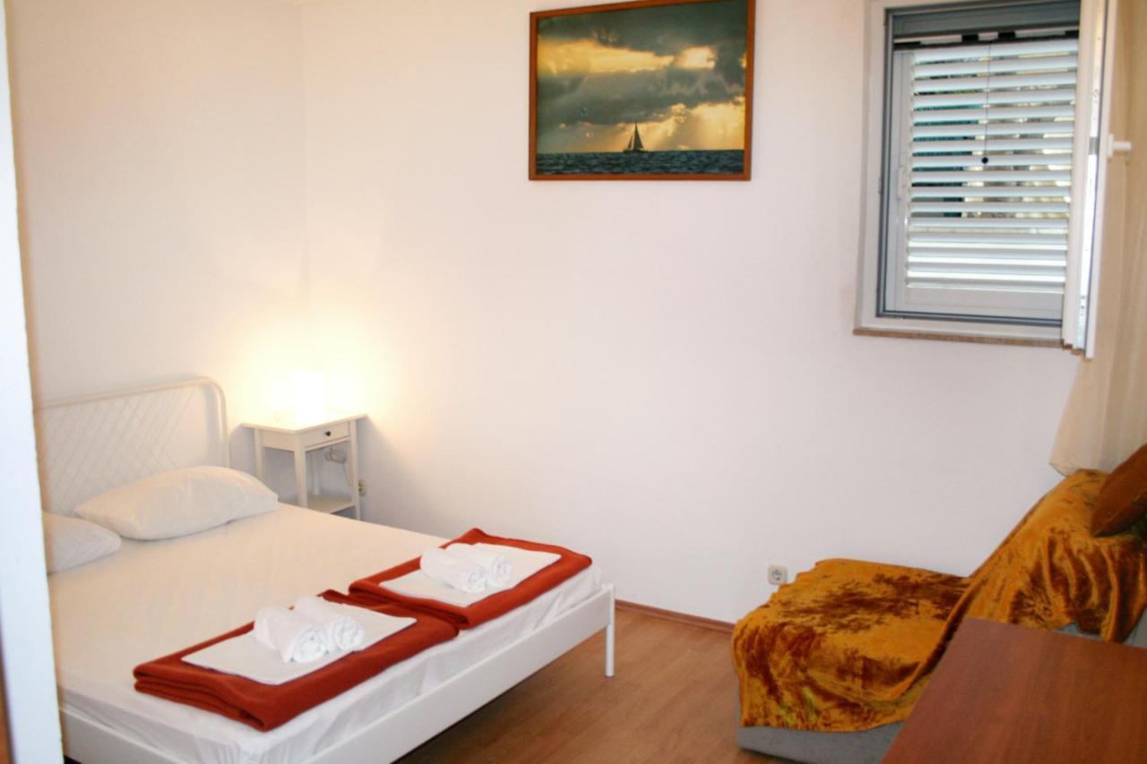 Apartments By The Sea Pisak, Omis - 1014 외부 사진
