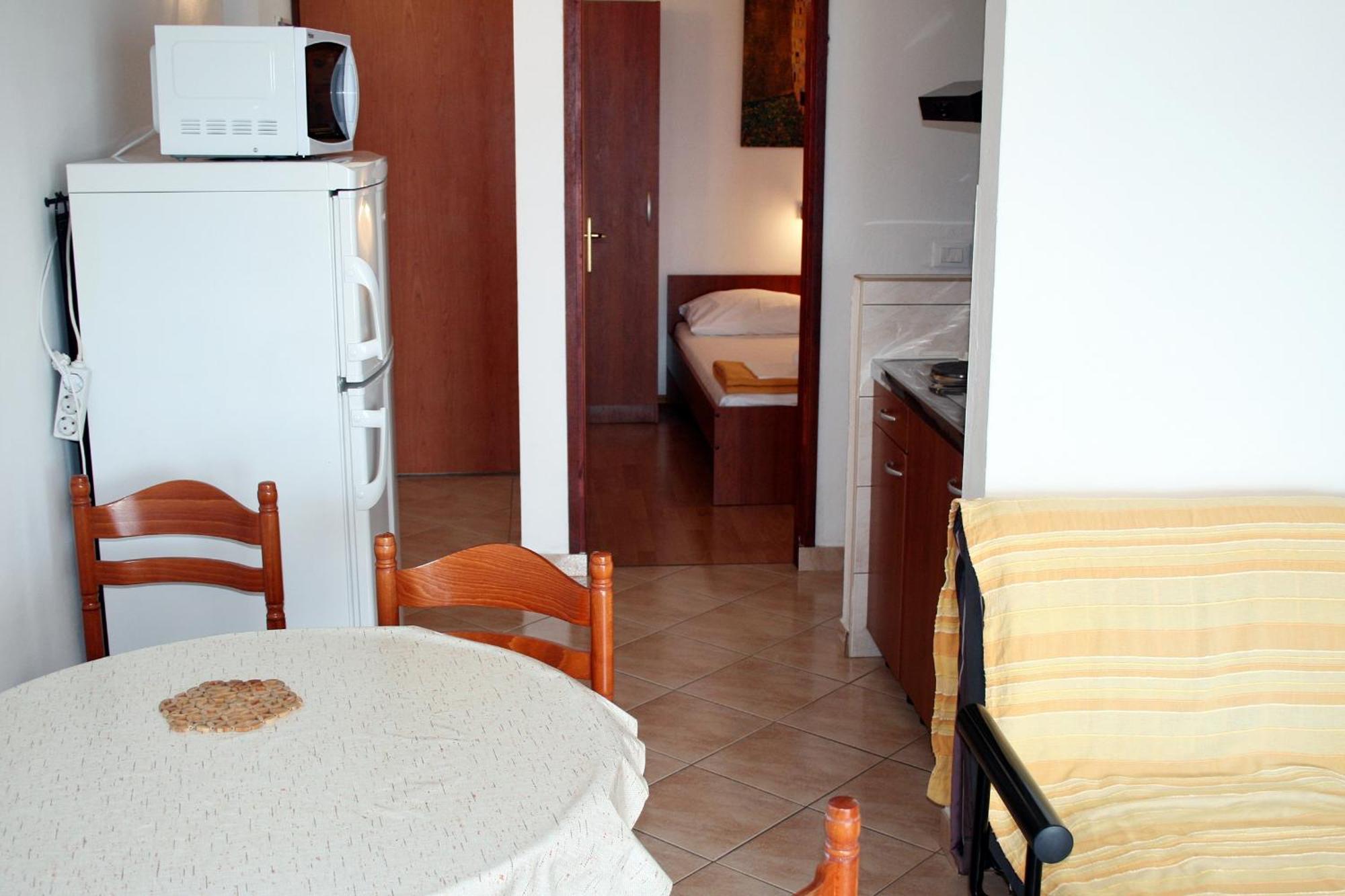Apartments By The Sea Pisak, Omis - 1014 객실 사진