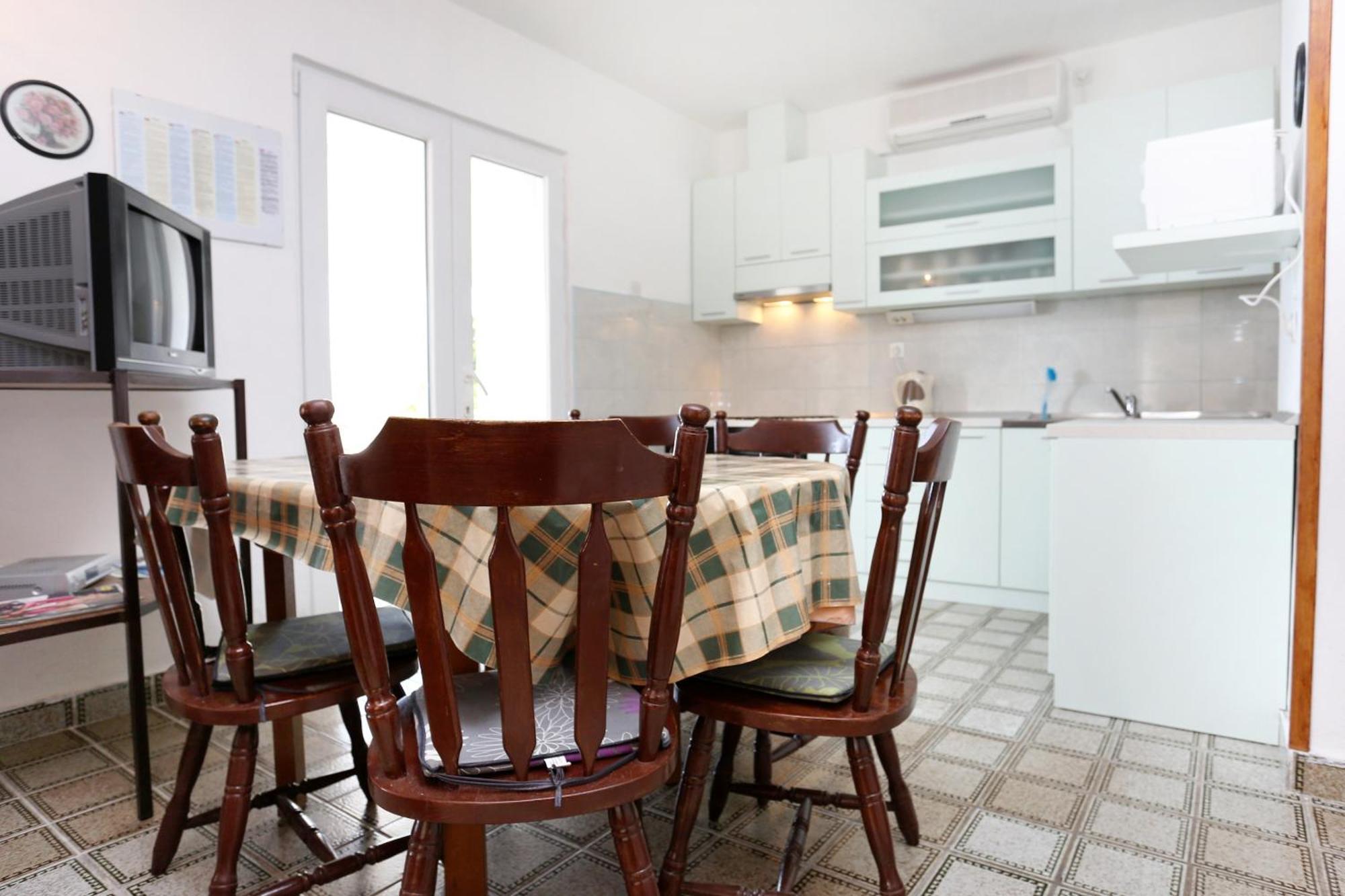 Apartments By The Sea Pisak, Omis - 1014 객실 사진